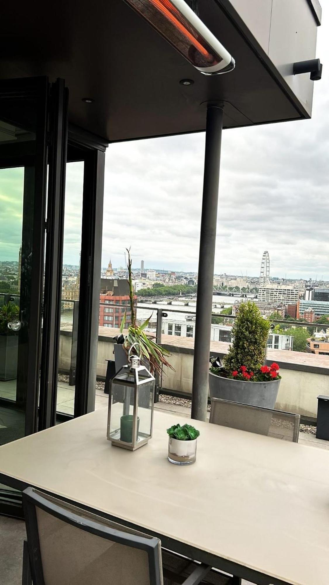 Проживание в семье Parliament House - Luxury Penthouse *