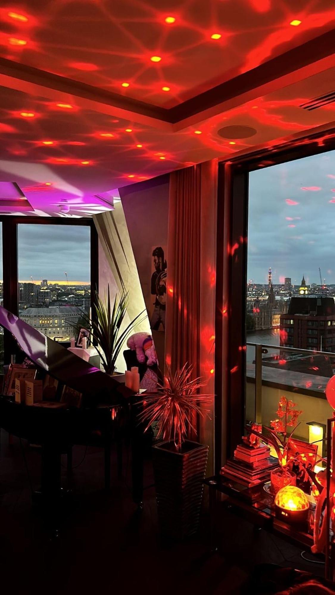 Parliament House - Luxury Penthouse * Лондон